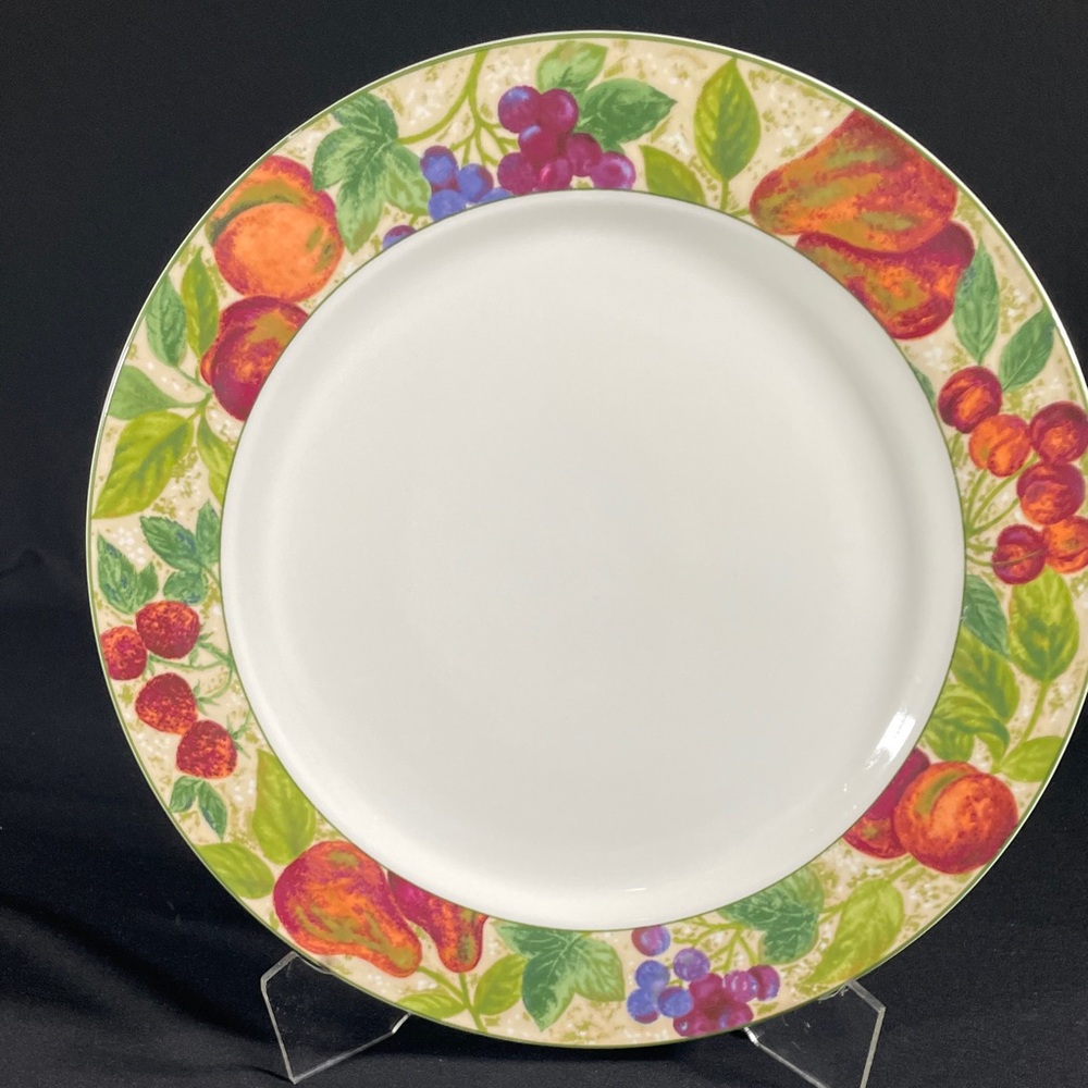 Reed & Barton  “Cortland” The Elegant Table Fruit Rim Salad Plates.  Set of 6.
